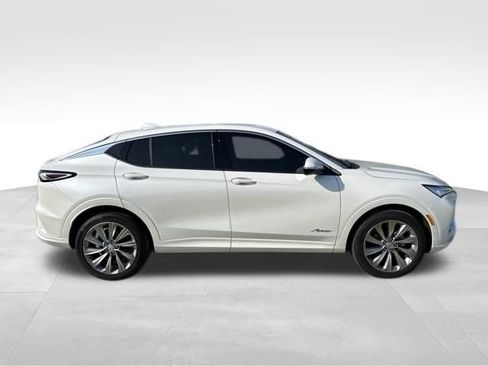 Used 2025 Buick Envista Avenir FWD image 2