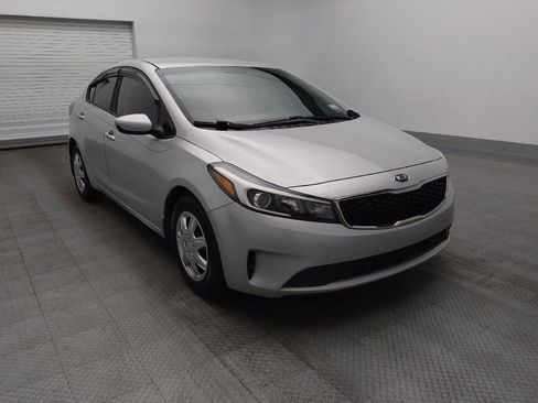 Used 2018 Kia Forte LX image 13
