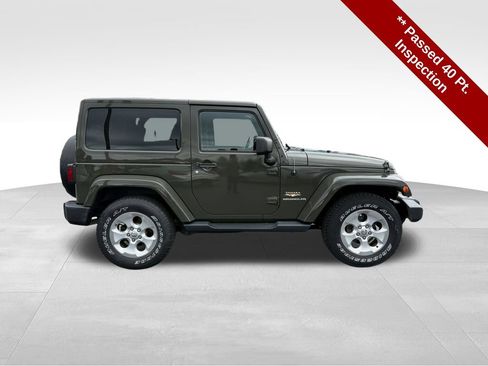 Used 2015 Jeep Wrangler Sahara w/ Dual Top Group AWD/4WD image 8