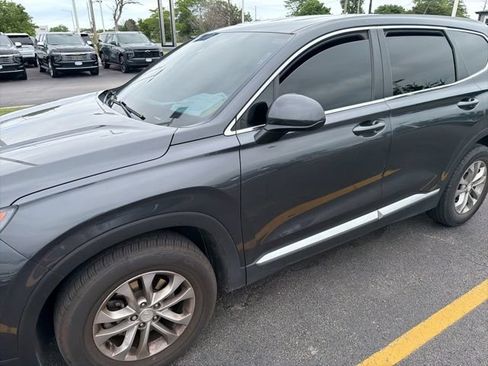 Used 2020 Hyundai Santa Fe SE w/ Cargo Package AWD/4WD image 2