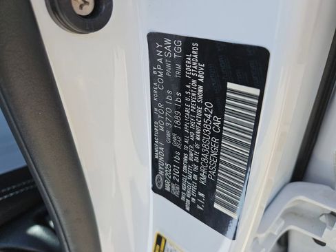 Used 2025 Hyundai Venue SEL FWD image 29