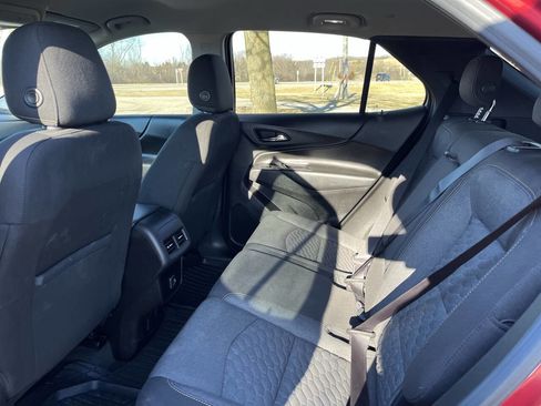 Used 2019 Chevrolet Equinox LT w/ Lights and Bright Package image 25