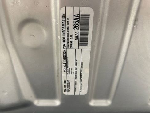 Used 2024 Jeep Grand Cherokee L Laredo AWD/4WD image 21