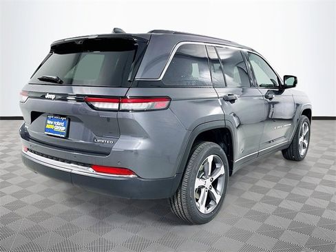 New 2025 Jeep Grand Cherokee Limited w/ Luxury Tech Group II image 4