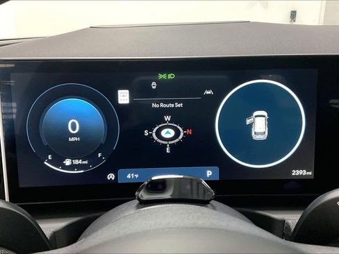 Used 2025 Hyundai Tucson Limited image 16