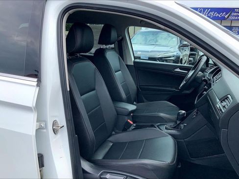 Used 2020 Volkswagen Tiguan SE FWD image 7
