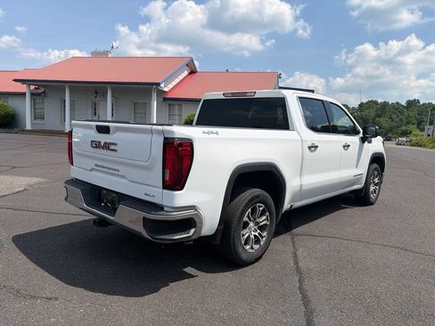 Used 2025 GMC Sierra 1500 SLT AWD/4WD image 10