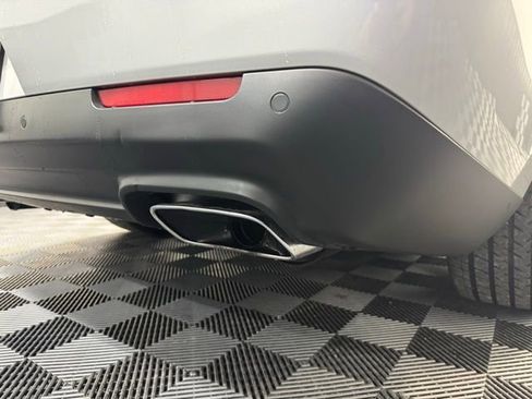 Used 2022 Dodge Challenger R/T image 32