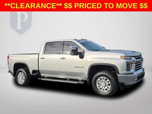 Used 2020 Chevrolet Silverado 3500 LTZ w/ Technology Package AWD/4WD image 2
