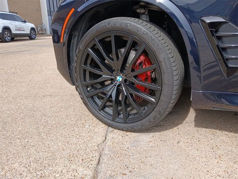 Used 2024 BMW X5 sDrive40i w/ M Sport Package image 5