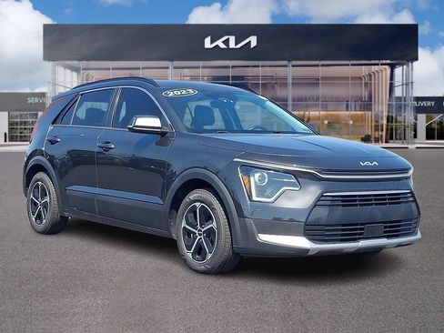 Used 2023 Kia Niro EX FWD image 1