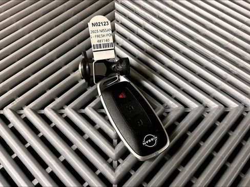 New 2025 Nissan Kicks Play S image 14