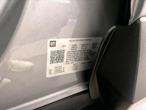 Used 2024 Chevrolet Trax LS w/ LS Convenience Package FWD image 34