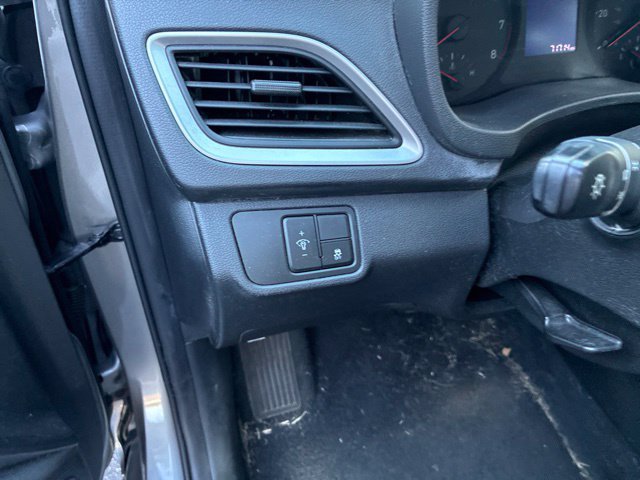 Used 2021 Hyundai Accent SE FWD image 13