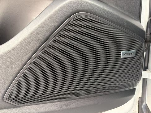 Used 2022 Porsche Cayenne Platinum Edition AWD/4WD image 28