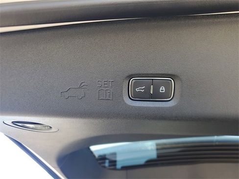 New 2026 Ford Expedition Platinum w/ Driver's Package image 7