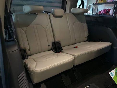 Used 2019 Ford Expedition Max Platinum image 22