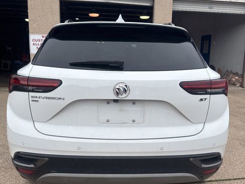 Used 2023 Buick Envision Essence w/ Technology Package I AWD/4WD image 4