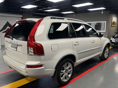 Used 2014 Volvo XC90 3.2 w/ Climate Package FWD image 6