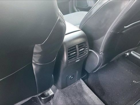 Used 2024 Ford Escape ST-Line w/ Tech Pack #1 FWD image 10