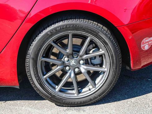 Used 2017 Tesla Model 3 Long Range image 6