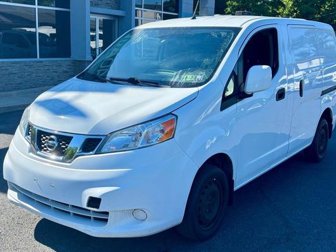Used 2018 Nissan NV200 SV FWD image 2