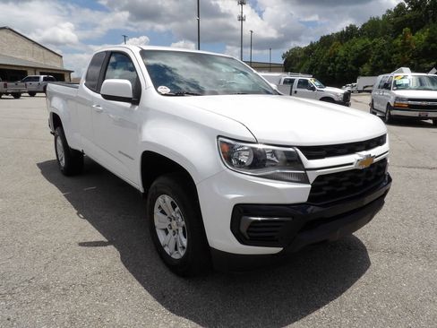 Used 2022 Chevrolet Colorado LT w/ Fleet Safety Package image 11