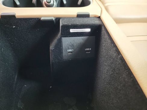 Used 2020 Porsche Cayenne AWD/4WD image 32