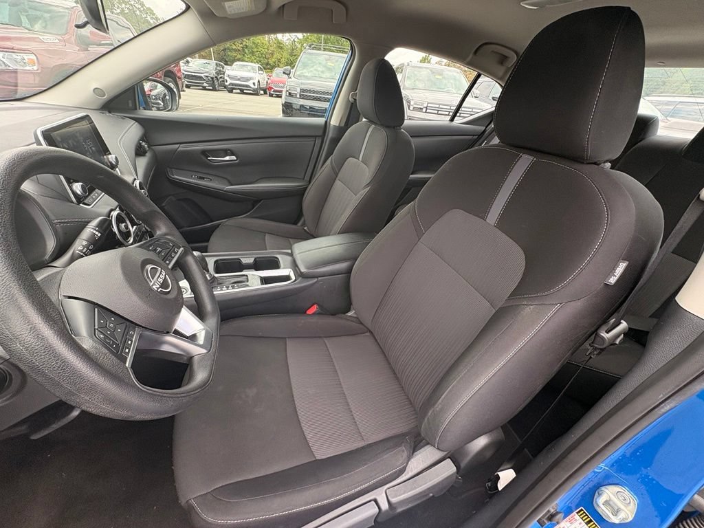 Used 2025 Nissan Sentra SV FWD image 22