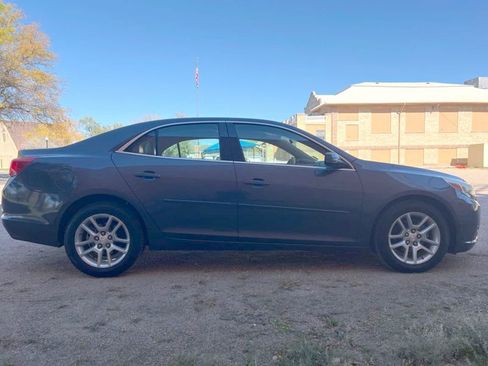 Used 2014 Chevrolet Malibu LT w/ Power Convenience Package image 8
