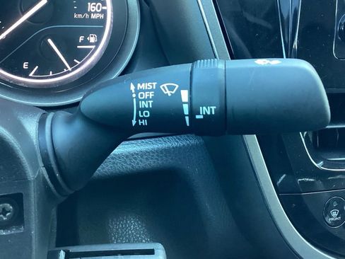 Used 2024 Toyota Camry SE image 25