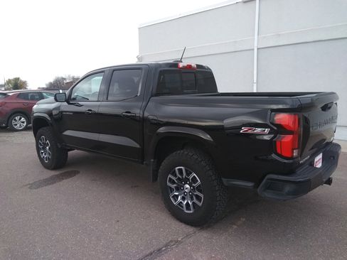 Used 2023 Chevrolet Colorado Z71 w/ Z71 Convenience Package 2 image 8