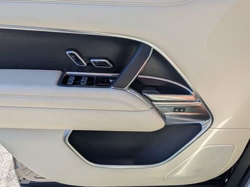 Used 2023 Land Rover Range Rover SE AWD/4WD image 38