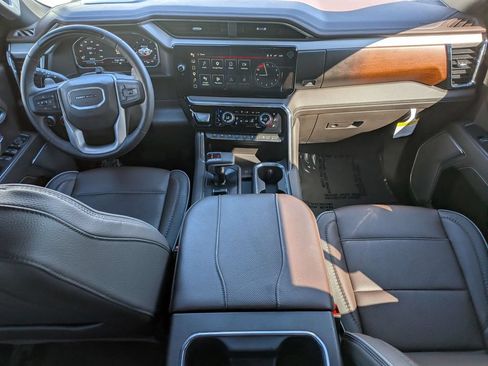 Used 2025 GMC Sierra 1500 Denali AWD/4WD image 32