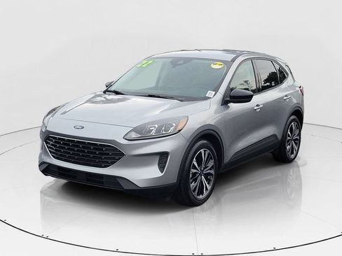 Used 2022 Ford Escape SE w/ SE Sport Appearance Package FWD image 28