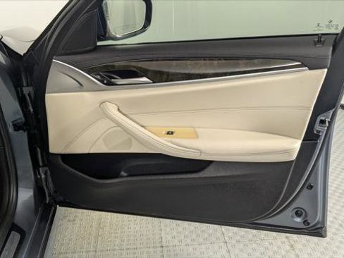 Used 2018 BMW 530i image 23