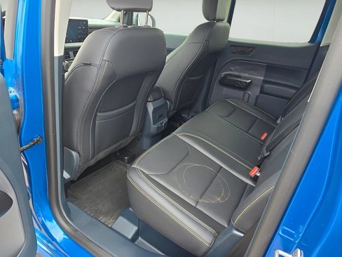 Used 2025 Ford Maverick Lobo AWD/4WD image 27