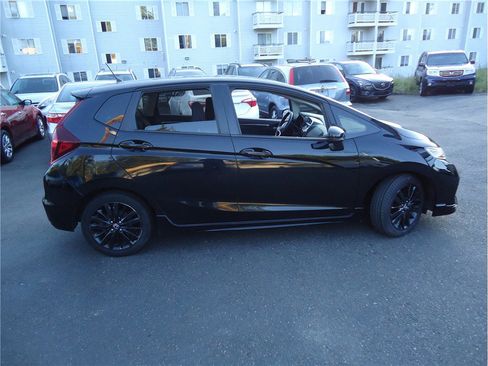 Used 2018 Honda Fit Sport image 4