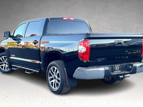 Used 2018 Toyota Tundra SR5 w/ SR5 Upgrade Package image 30