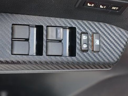 Used 2014 Toyota RAV4 Limited AWD/4WD image 15