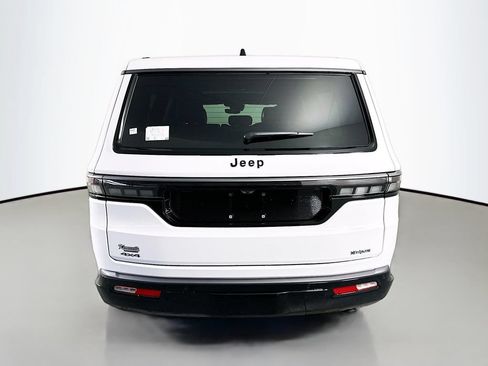 New 2026 Jeep Grand Wagoneer L Limited AWD/4WD image 6