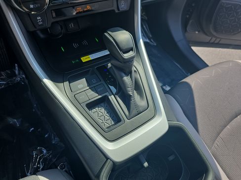 Used 2024 Toyota RAV4 XLE image 24