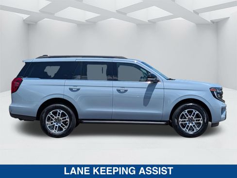 New 2026 Ford Expedition Active RWD image 5