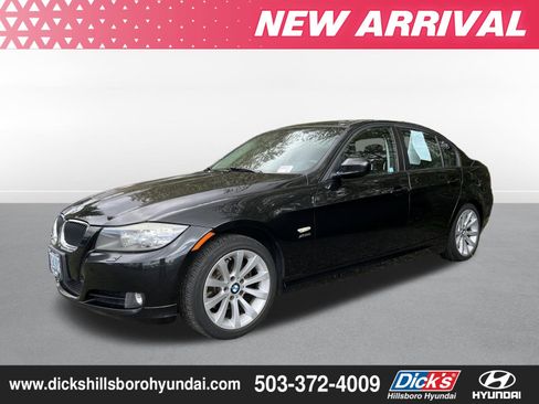 Used 2011 BMW 328i xDrive Sedan image 6