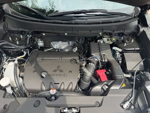 New 2025 Mitsubishi Outlander Sport SE image 10