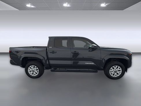 Used 2024 Toyota Tacoma SR5 RWD image 8