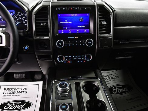 Used 2021 Ford Expedition XLT image 26