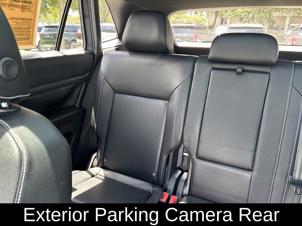 Used 2020 Volkswagen Atlas Cross Sport SE w/ Panoramic Sunroof Package FWD image 12