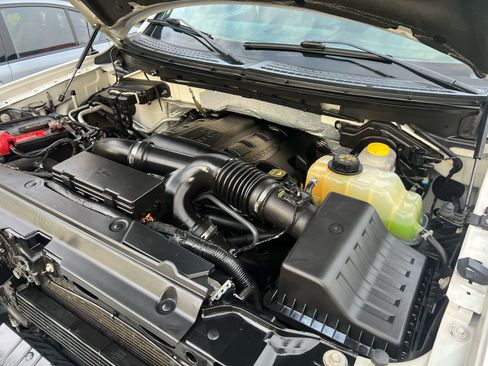 Used 2014 Ford F150 Lariat w/ Equipment Group 502A Luxury image 13