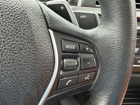 Used 2018 BMW 330i xDrive Sedan w/ Premium Package AWD/4WD image 25